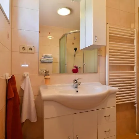 Apartment Sandy Nin